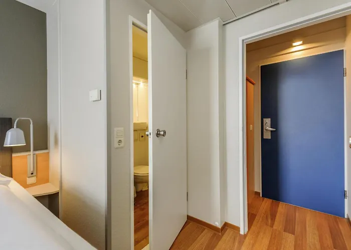 Hotel Ibis Frankfurt Messe West 3*